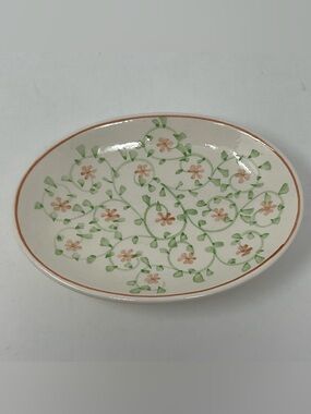 Vintage Floral Ceramic Soap Dish Hand Painted Vines and Flowers Cottage Core